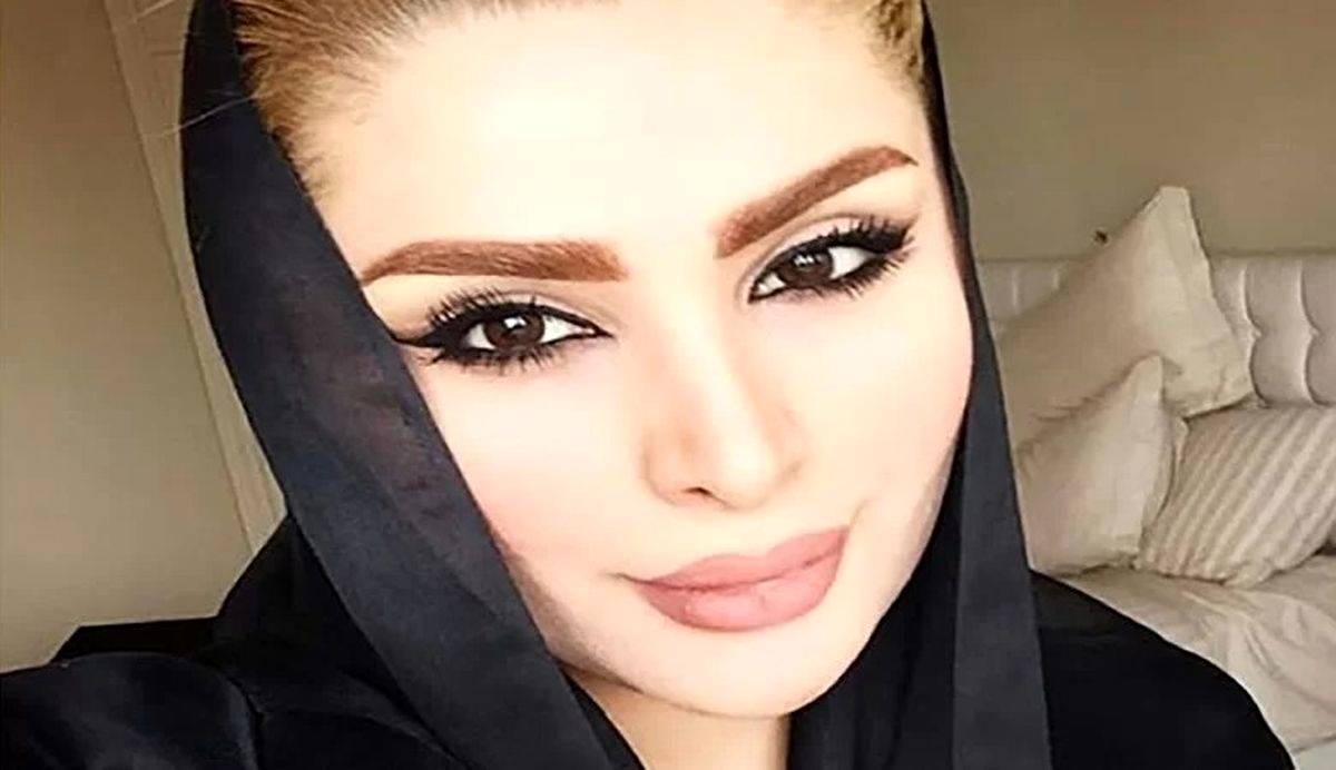 فخرفروشی دنیا جهانبخت | دنیا جهانبخت: مامان دومادم، کدوم لباسم قشنگتره؟ + عکس