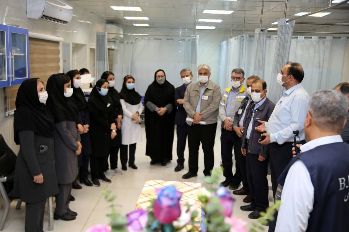 تقدیر از کادر درمان درمانگاه مجتمع پتروشیمی بندرامام