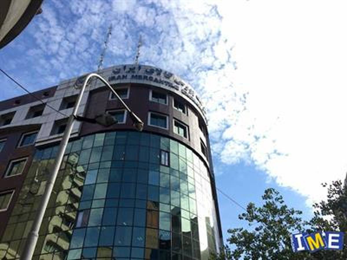 بورس کالای ایران میزبان عرضه 66 هزار تن مواد پلیمری و شیمیایی